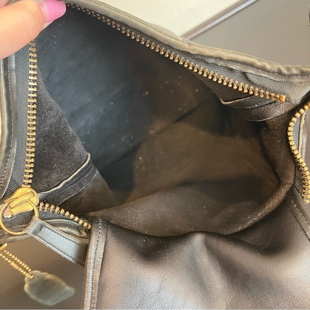 Vintage Coach 1996 medium sized duffle bag with zipper closure, black leather - Picture 9 of 16